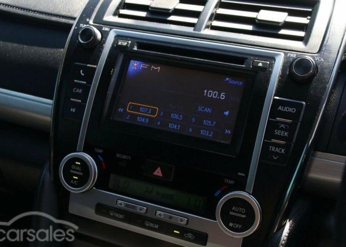 Toyota Camry Hybrid 2012 rental Brisbane - Camry Hybrid touchscreen audio & climate controls, Shalaby Group Mocars