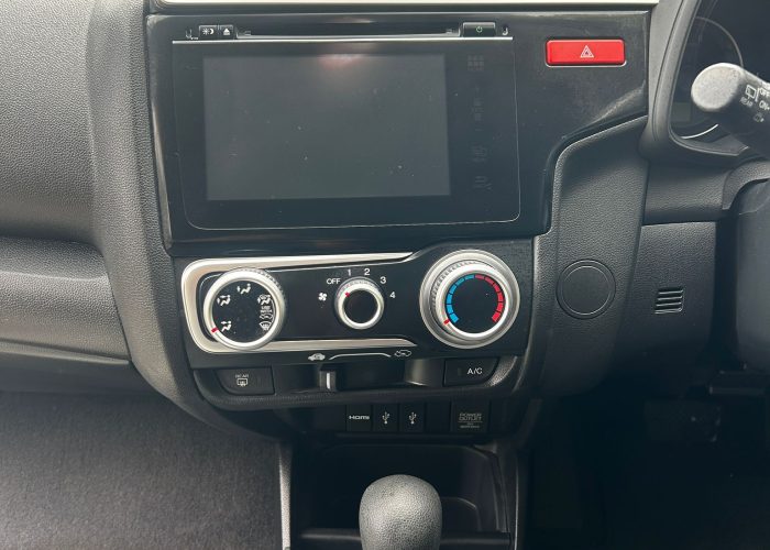 Honda Jazz 2020 rental Brisbane - dashboard touchscreen & climate controls, Mocars